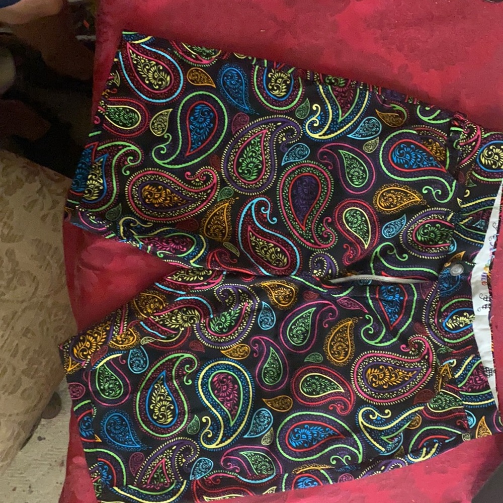 Royal Awesome golf shorts Size 32